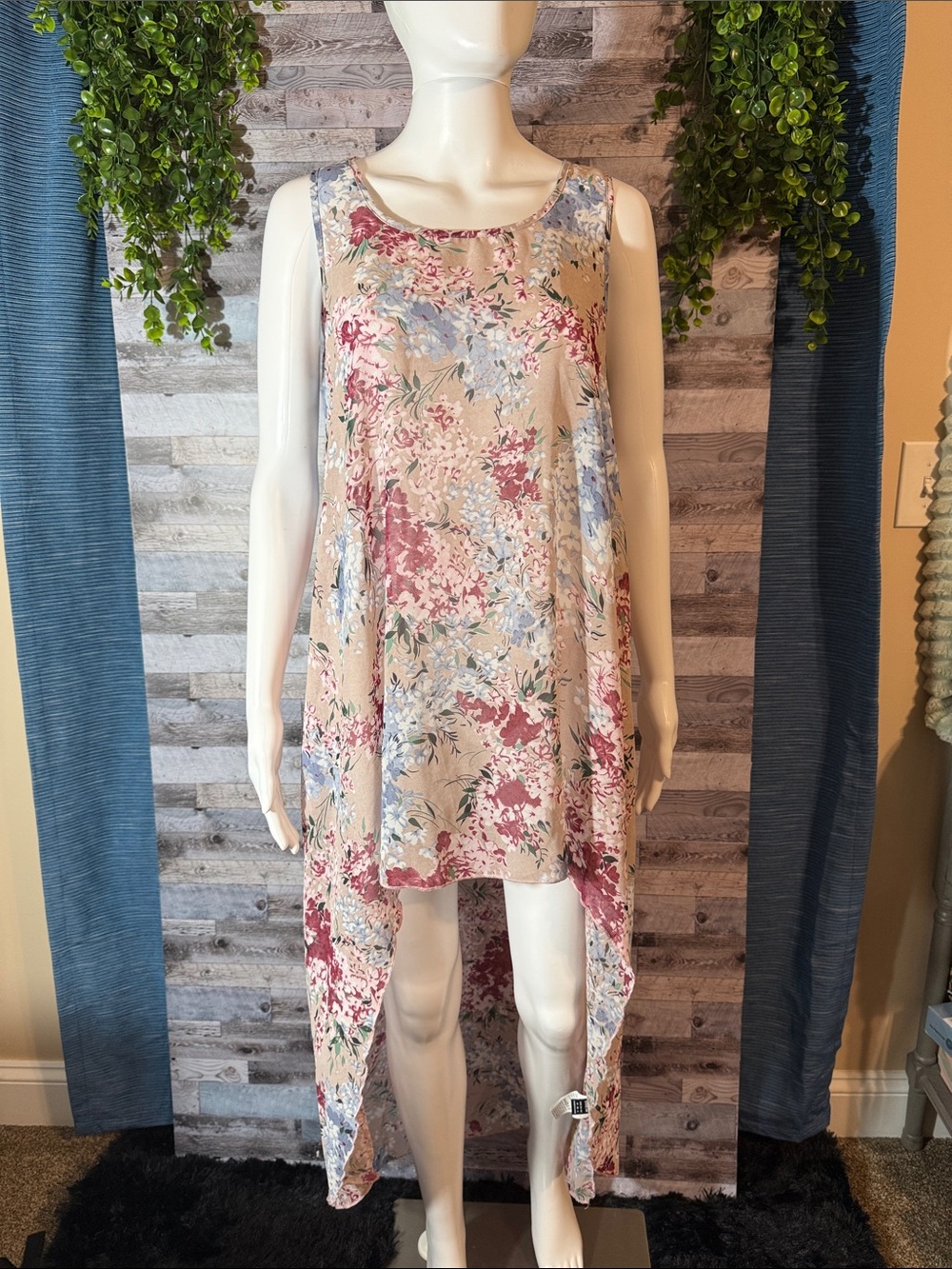 SHEIN Floral High-Low Sleeveless Tunic Dress in Beige, Pink & Blue